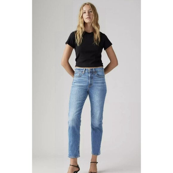 Levis Wedgie Straight Denim Jeans 26x28 EUC - Picture 1 of 7